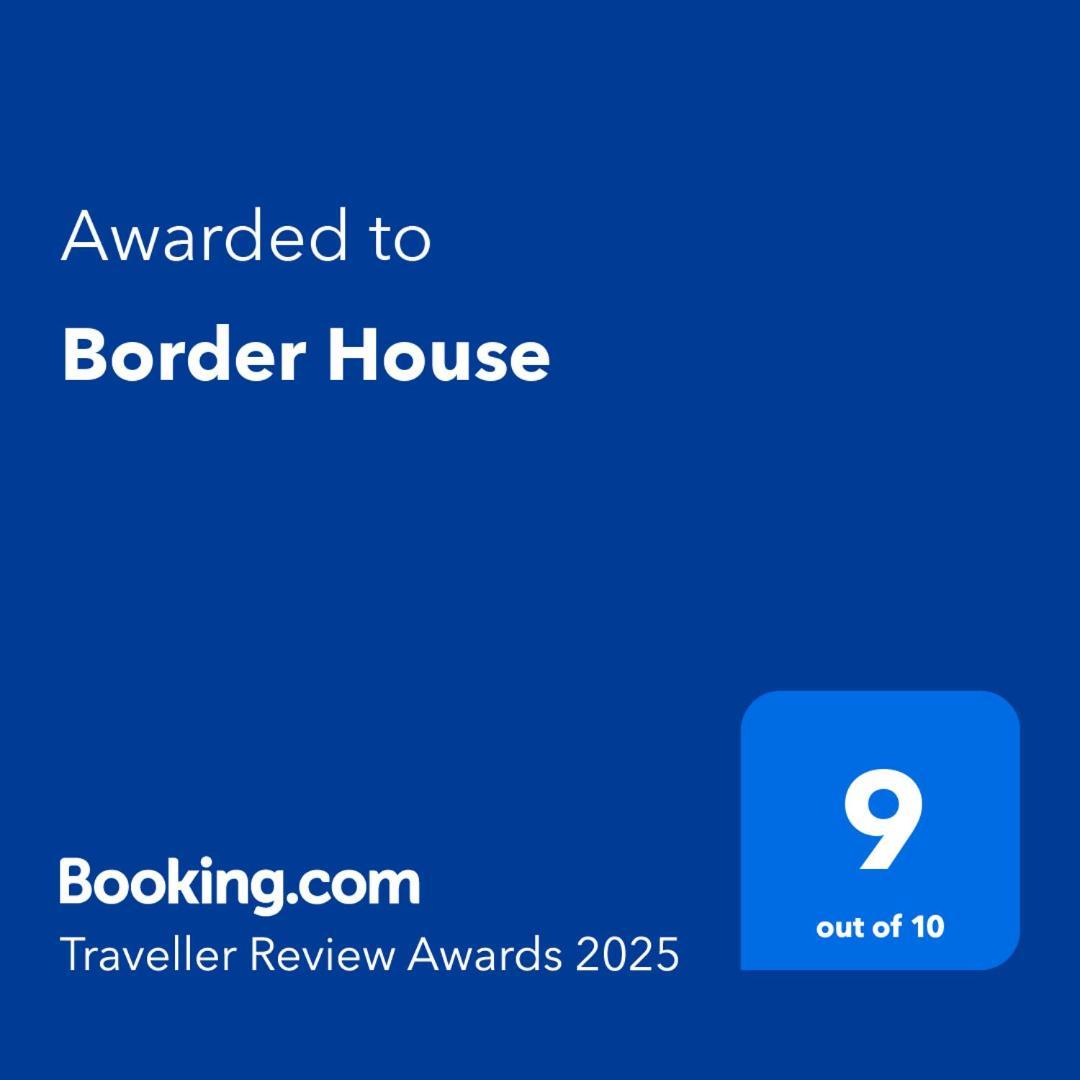 고리치아 Border House 아파트 외부 사진